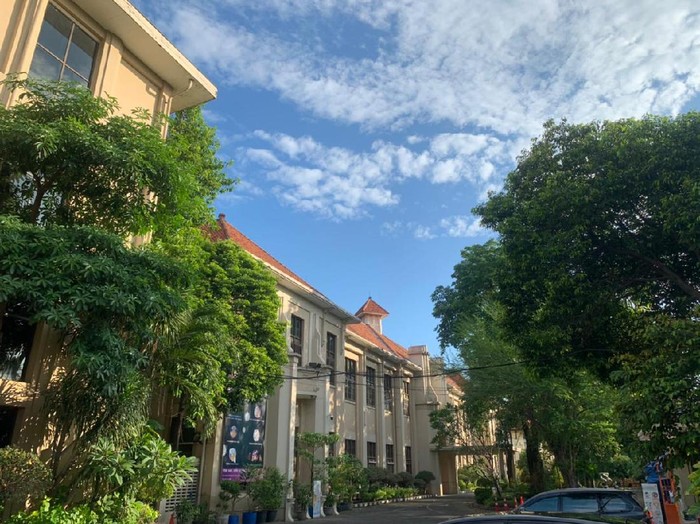 MENYIMPAN CERITA PERJUANGAN: Di area gedung ini dulunya bendera merah putih berkibar dan diadakan apel menyambut kemerdekaan Indonesia. (ISTIMEWA)