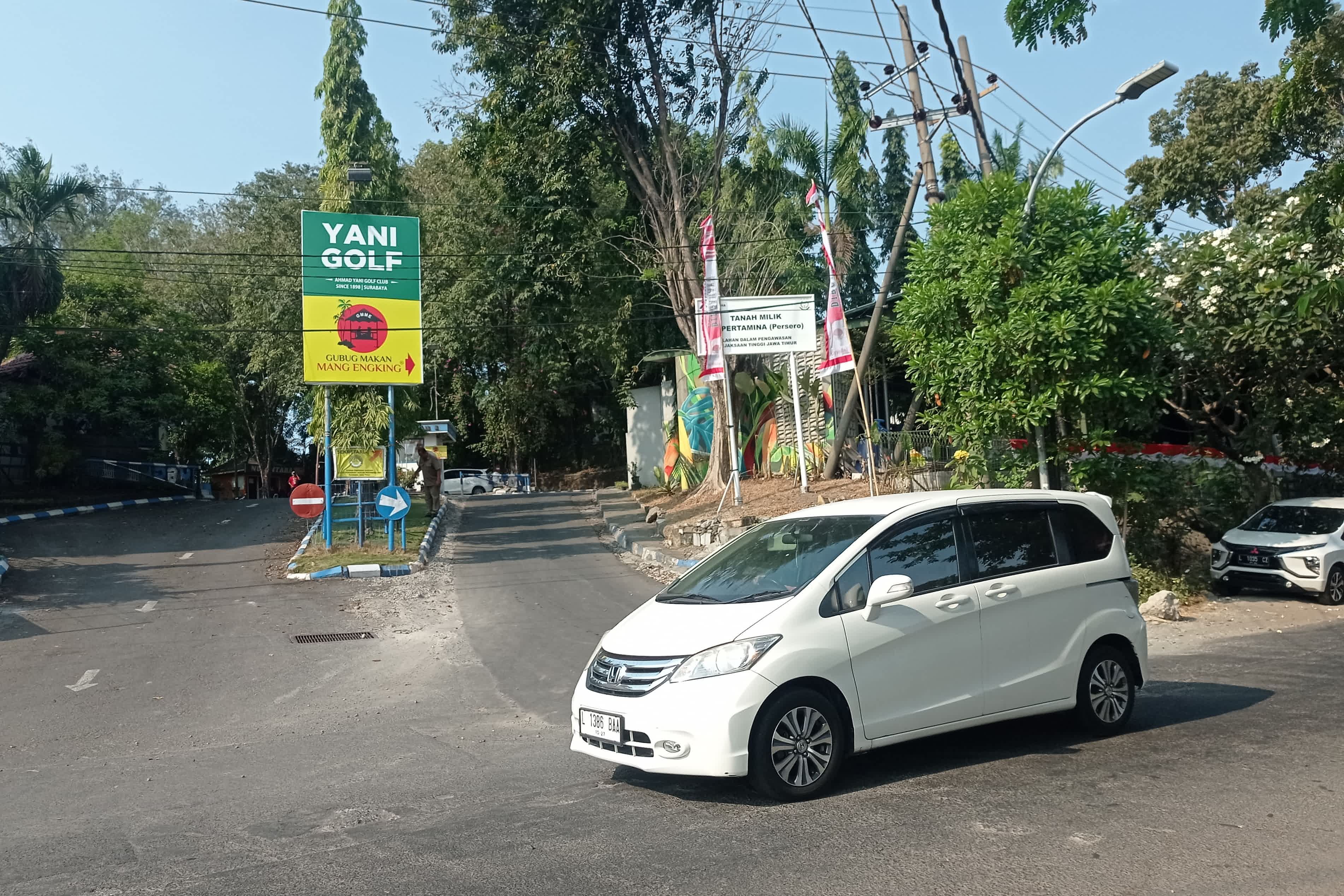 MASUK CAGAR BUDAYA: Kawasan Yani Golf menjadi bukit tertinggi di Surabaya Selatan. (SURYANTO/RADAR SURABAYA)