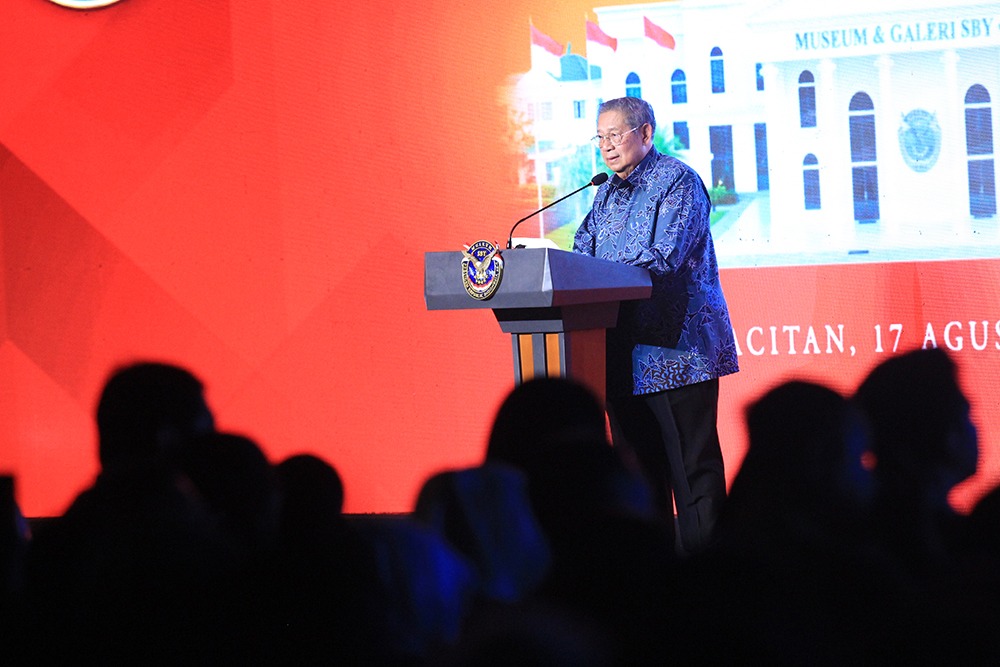 Presiden ke-6 RI Susilo Bambang Yudhoyono saat meresmikan Museum dan Galeri SBY-Ani di Pacitan, Kamis (17/8). (ISTIMEWA)