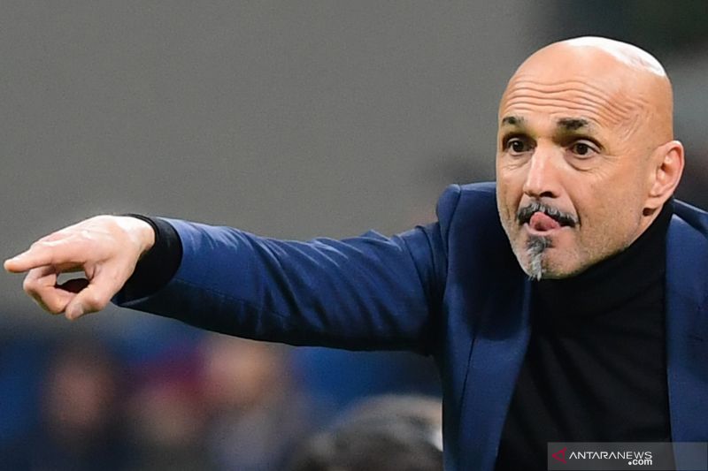 Luciano Spalletti ketika masih melatih Inter Milan. (AFP/MIGUEL MEDINA)