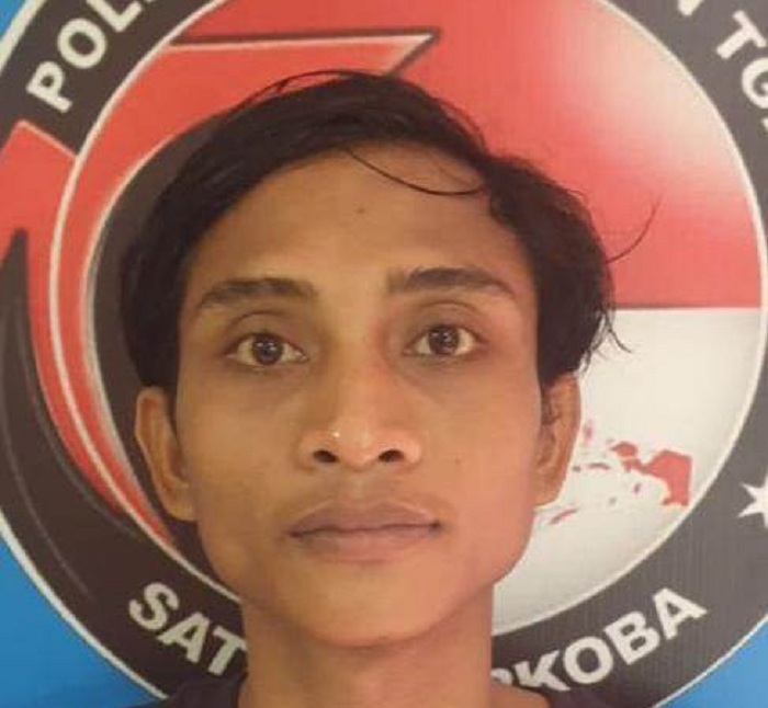 NEKAT: DA, 29, warga Jalan Tambak Asri Tanjung Surabaya jualan nasi goreng nyambi tawarkan sabu. (ISTIMEWA)