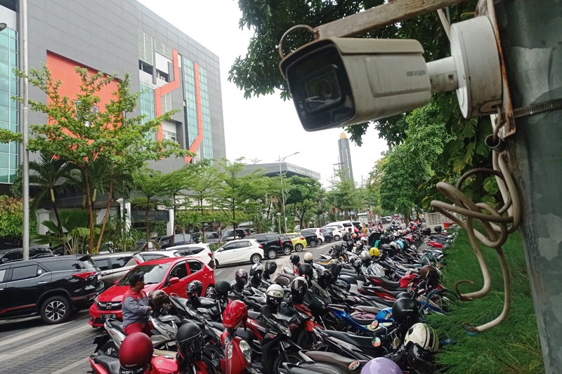 Pemasangan CCTV di Balai Kota Surabaya belum mampu mengurangi tindak kriminalitas yang dilakukan pelaku yang tergolong nekat.