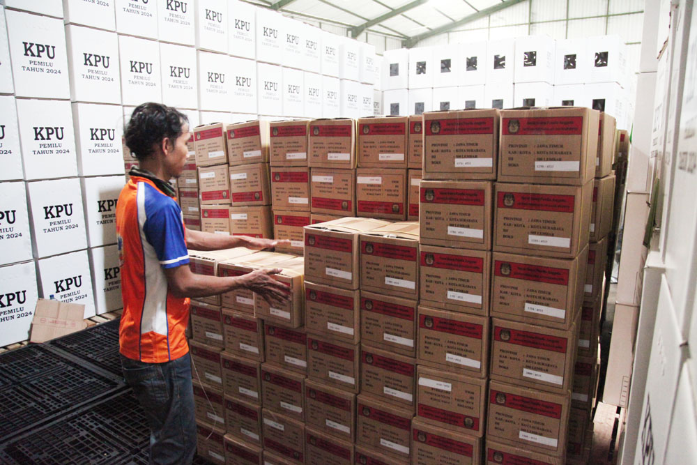LOGISTIK PEMILU 2024: Semua barang untuk keperluan Pemilu 2024 sudah terkirim tinggal surat suara yang masih belum lengkap.