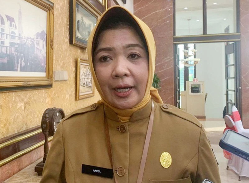 Kepala Dinas Sosial (Dinsos) Kota Surabaya Anna Fajrihatin