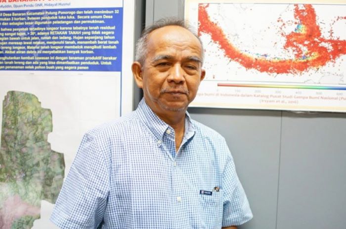 Pakar geologi ITS Amin Widodo. (RAHMAT S/RADAR SURABAYA)