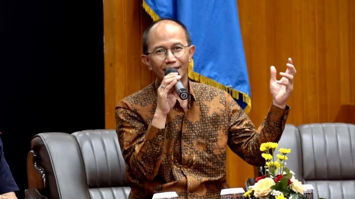 Ketua Umum Kamar Dagang dan Industri (Kadin) Jawa Timur Adik Dwi Putranto. (MUS P/RADAR SURABAYA)