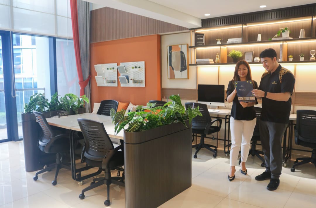 LEBIH NYAMAN: Dengan Moveable Working Table kini Vieloft SOHO Ciputra World Surabaya terasa lebih nyaman dan enjoy untuk tempat bekerja dan hunian.