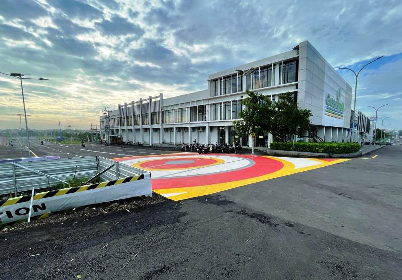KEJAR TARGET: Pembangunan CBD Boulevard Citraland Driyorejo terus dikebut dan diharapkan akhir 2024 sudah bisa mulai serahterima secara bertahap.