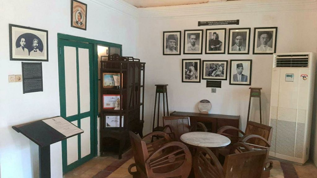 Musuem rumah HOS Tjokroaminoto di Jalan Peneleh Surabaya.