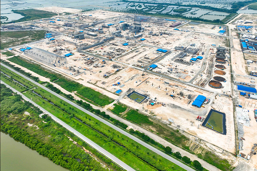 Smelter PT Freeport Indonesia di Kabupaten Gresik bakal menjadi pendongkrak perekonomian Jatim.