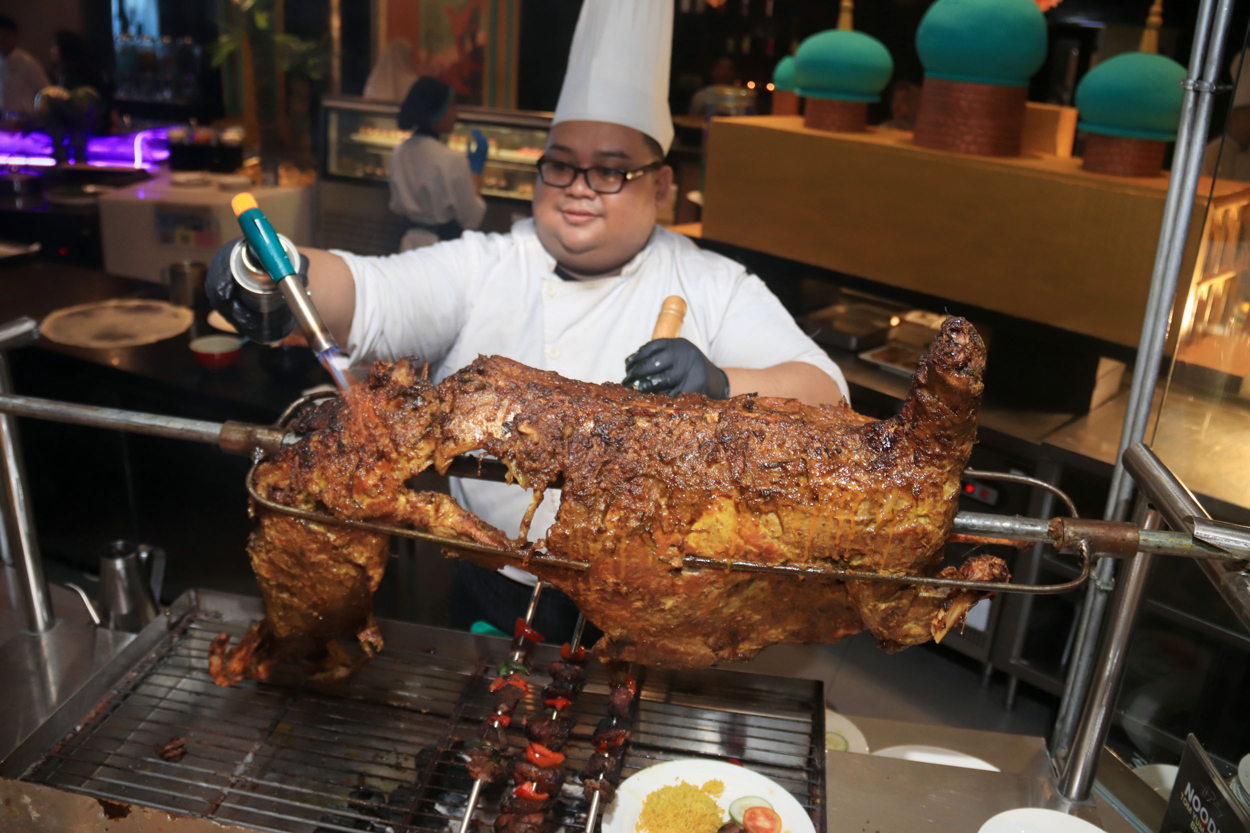 ALA TIMUR TENGAH: Kambing guling menjadi salah satu menu andalan untuk kuliner Ramadan.