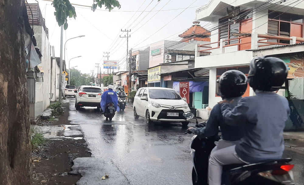 KAWASAN LAWAS: Kawasan sekitar Jalan Pagesangan kini menjadi permukiman padat penduduk.