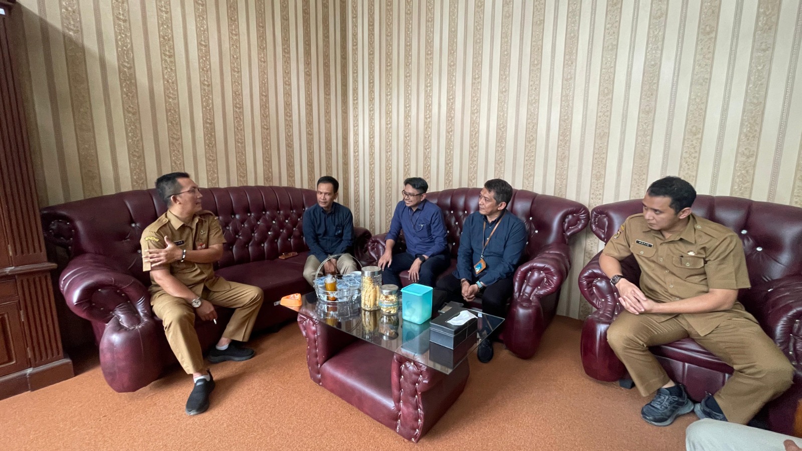 SINERGI: PLN UIP JBTB saat proses penyelesaian tukar menukar aset tanah pengganti TKD usai terbitnya Rekomendasi Pj. Gubernur Jateng.