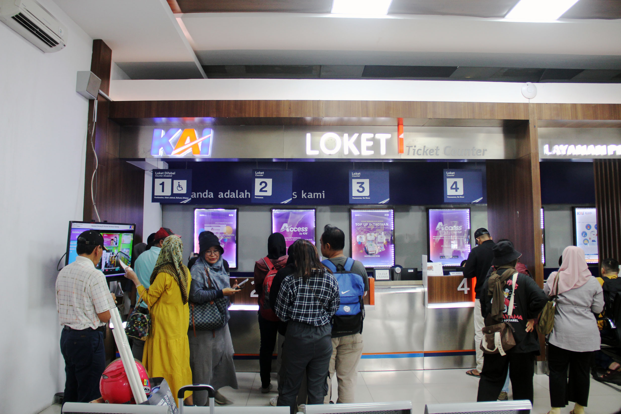 Sejak dibuka 15 Februari lalu antusiasme masyarakat memebeli tiket untuk mudik lebaran terus meningkat.