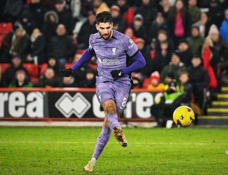 Dominik Szbozslai fit untuk laga lawan Sparta Praha.