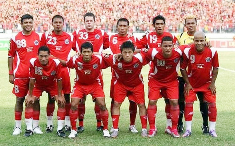 FLASHBACK: Bejo Sugiantoro dan kawan-kawan saat perkuat Deltras Sidoarjo di kompetisi Indonesia Super League 2011/2012.