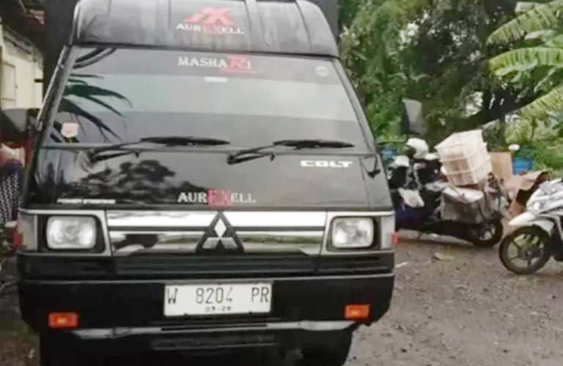 BELUM KETEMU: Mobil Mistsubishi L300 milik korban yang masih belum ditemukan.