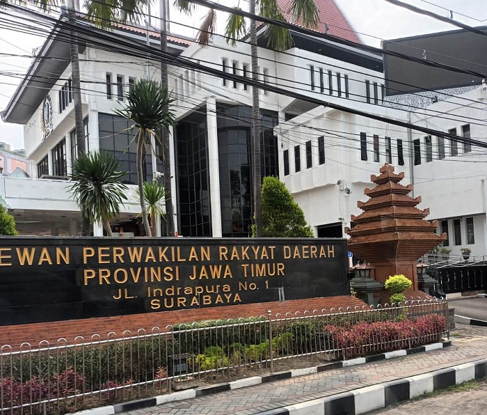 Gedung DPRD Jatim di Jalan Indrapura Surabaya.