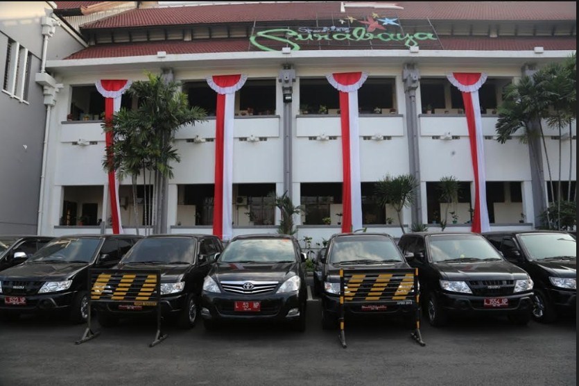 Mobil dinas di lingkungan Pemkot Surabaya wajib dikandangkan saat mudik Lebaran.