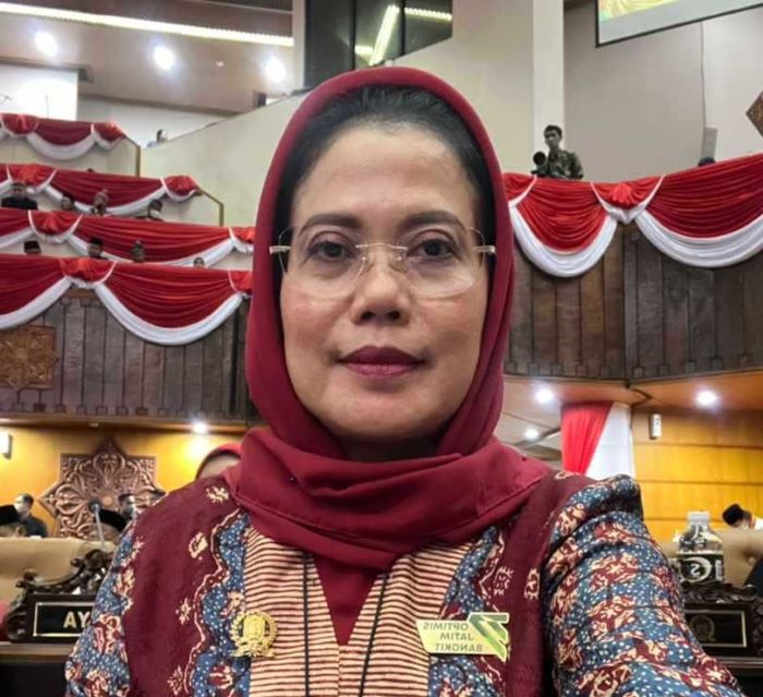 Sri Untari Bisowarno (MUS P/RADAR SURABAYA)