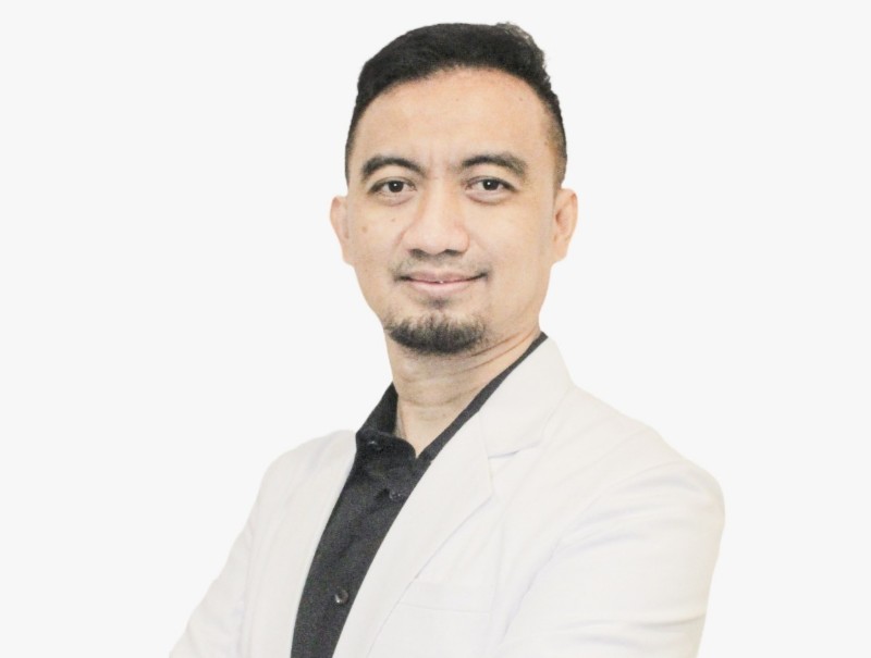 dr. M. Nurdin Zuhri, SpM., Dokter Spesialis Mata National Eye Center