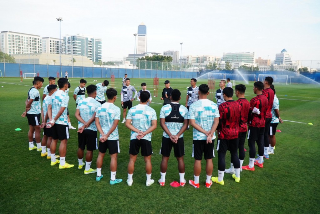 Tim U-23 Indonesia menjalani latihan perdana di Dubai sebagai persiapan Piala Asia U-23.