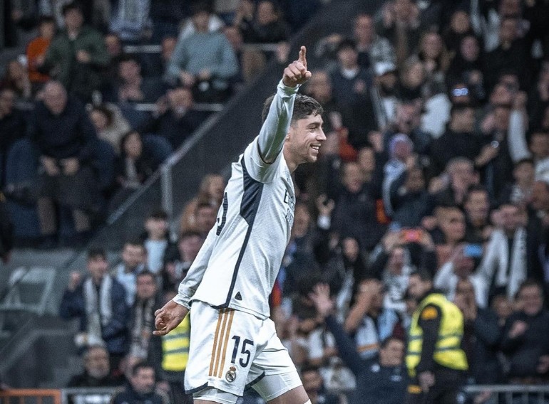 Fede Valverde Selamatkan Real Madrid dari kekalahan saat bermain di Santiago Bernabeu.
