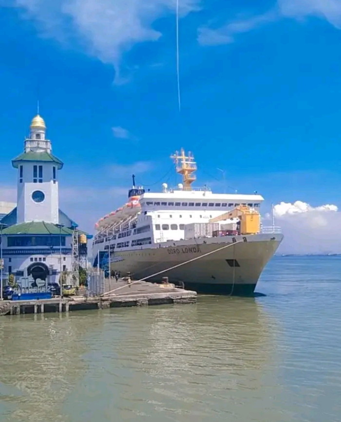 Peraiaran Tanjung Perak Surabaya tenang selama musim mudik Lebaran 2024 (FB).