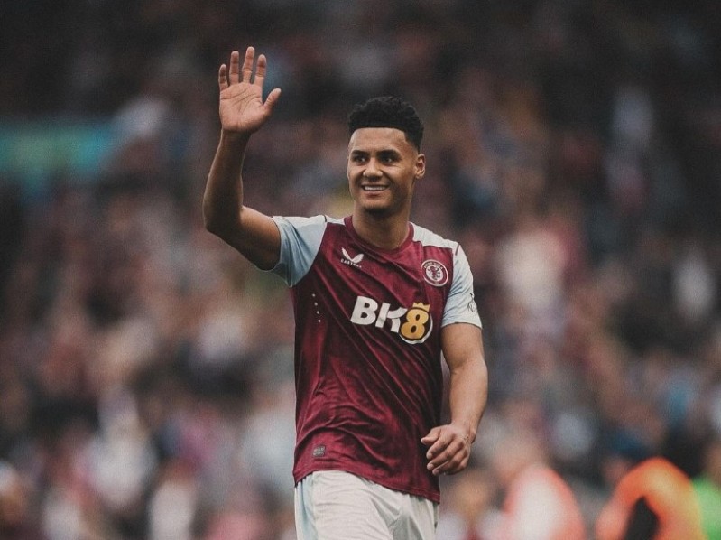Ollie Watkins bisa menjadi ancaman lini belakang Arsenal.