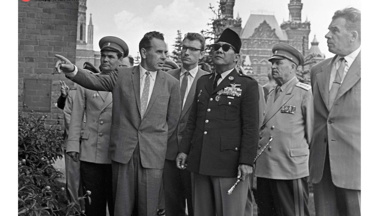 Kunjungan Soekarno saat di Moskow, Uni Soviet, yang kini bernama Rusia.