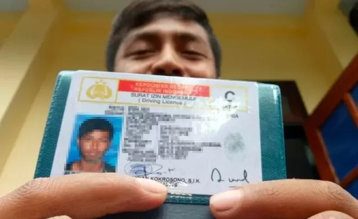 Ilustrasi kepemilikan SIM.