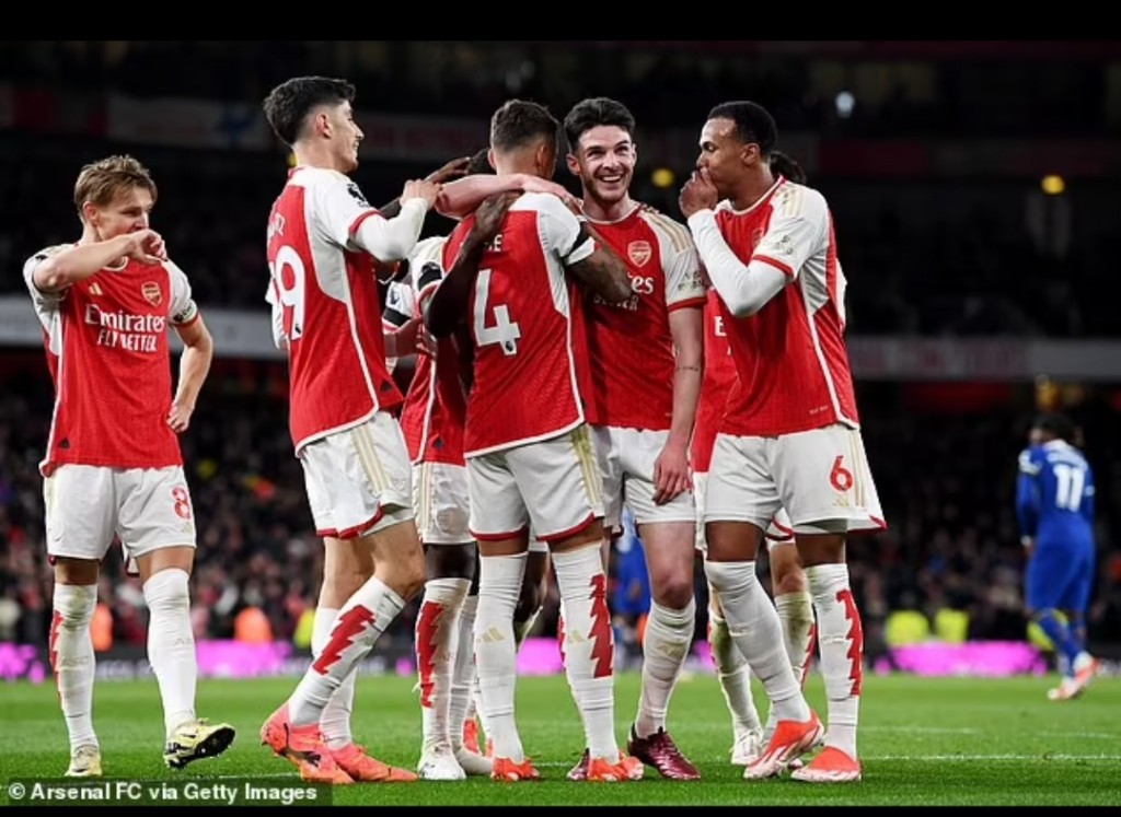 Arsenal bangkit dan tampil kejam dengan mencetak lima gol lawan Chelsea.
