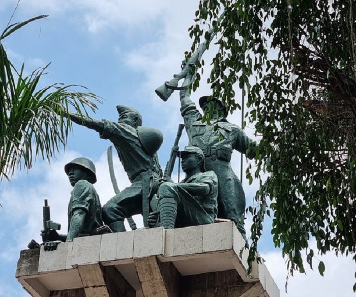 GAGAH: Surabaya sebagai kota sejarah memiliki banyak monumen berbentuk patung dan tugu untuk mengenang jasa para pahlawan melawan penjajah. (TRIPADVISOR.ID)