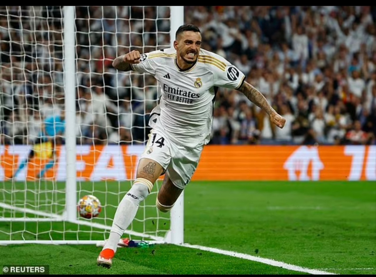 Joselu jadi pahlawan Real Madrid lewat dua golnya ke gawang Manuel Neuer.