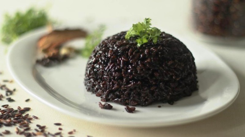 BLACK RICE: Tak harus enak namun kaya gizi dan sangat bermanfaat untuk tubuh.