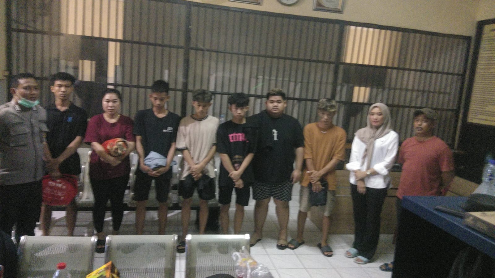 Sejumlah tersangka kasus TPPO diamankan Polrestabes Surabaya (IST).