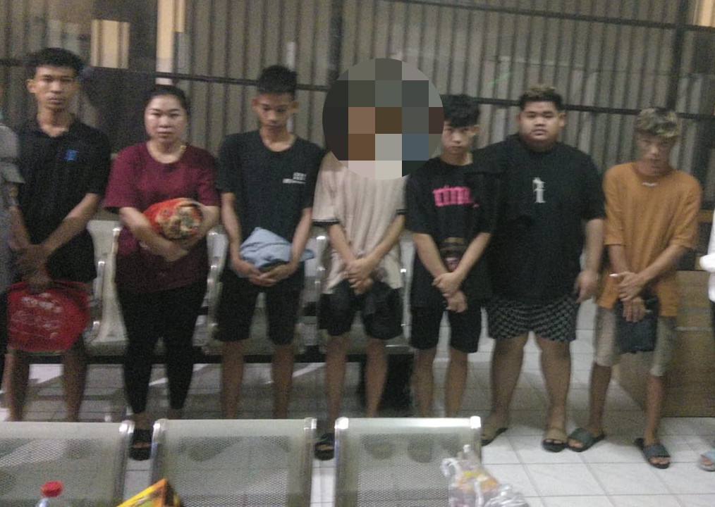 Tujuh tersangka perdagangan orang asal OKU Sumsel diamankan di Surabaya (IST).