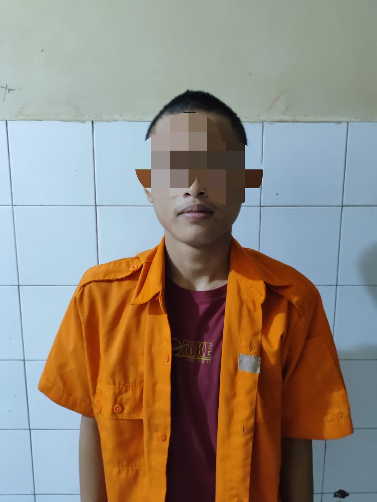 Tersangka MFR ditahan di Polres Pelabuhan Tanjung Perak Surabaya gegara mencuri motor (IST).