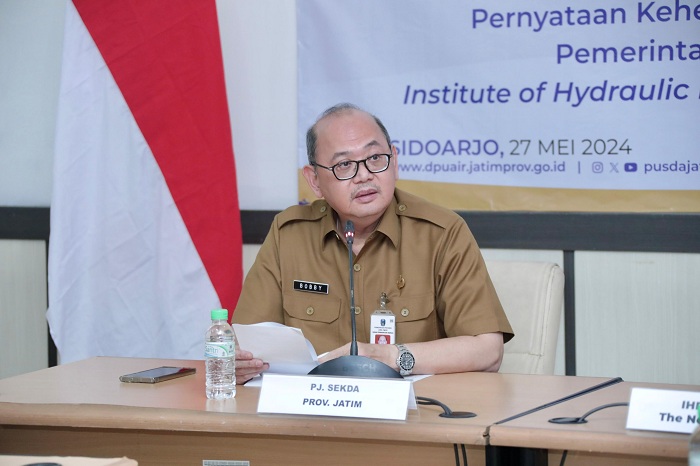 Pj Sekretaris Daerah Provinsi (Sekdaprov) Jatim Bobby Soemiarsono. (MUS PURMADANI/RADAR SURABAYA)
