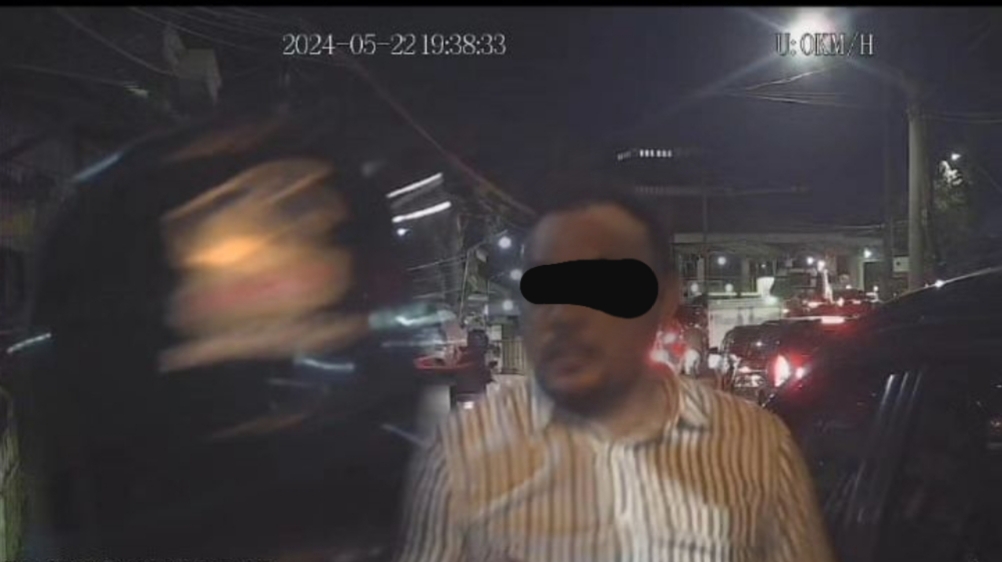 Terduga pelaku pemukulan sopir bus diamankan polisi (IST).