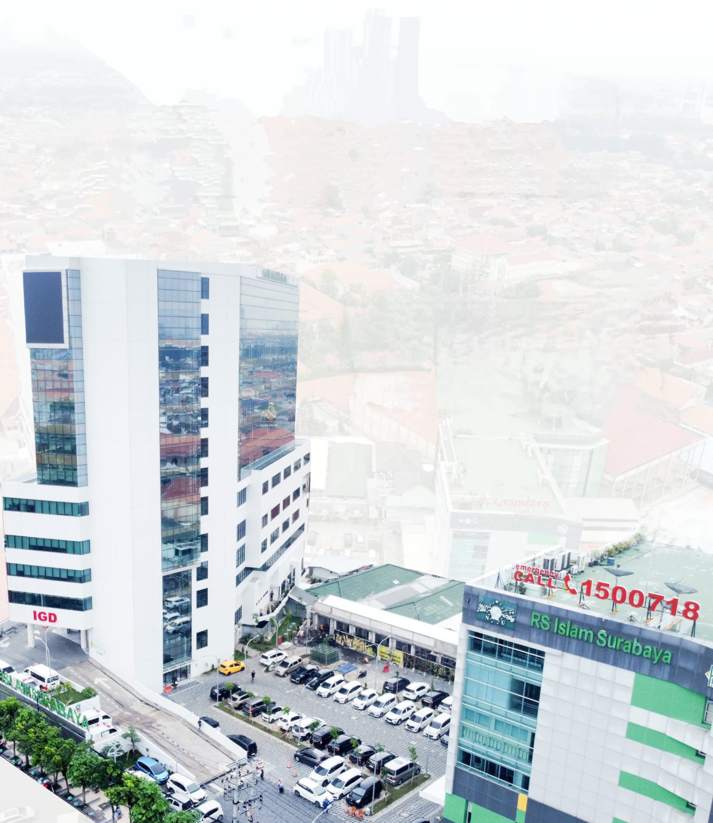 Rumah Sakit Islam Surabaya Ahmad Yani menyediakan 20 unit mesin cuci darah untuk hemodialisa.