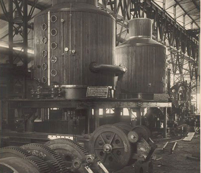 AWAL KEJAYAAN: Dua panci masak untuk pabrik gula yang diproduksi pada tahun 1926 oleh NV Machinefabriek Braat di Soerabaja.