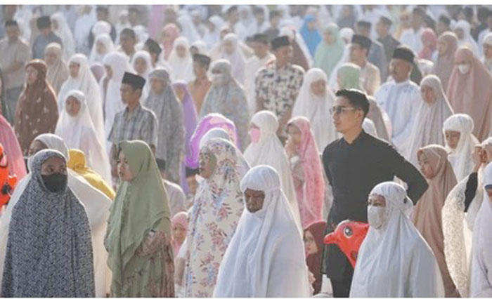 Ilustrasi persiapan salat Idul Adha.