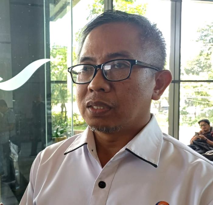 Kepala Perwakilan Ombudsman RI Jawa Timur Agus Muttaqin (MUS PURMADANI/RADAR SURABAYA)