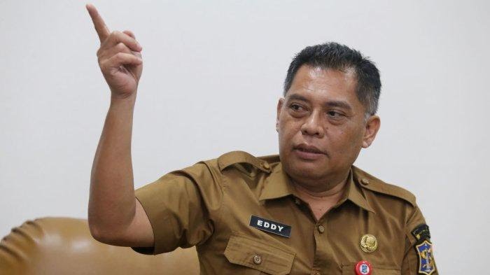 Kepala Disdukcapil Kota Surabaya Eddy Christijanto