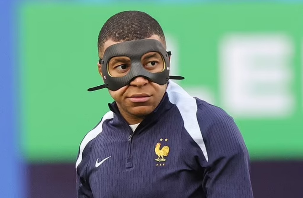 Kylian Mbappe belum tajam di lini depan.