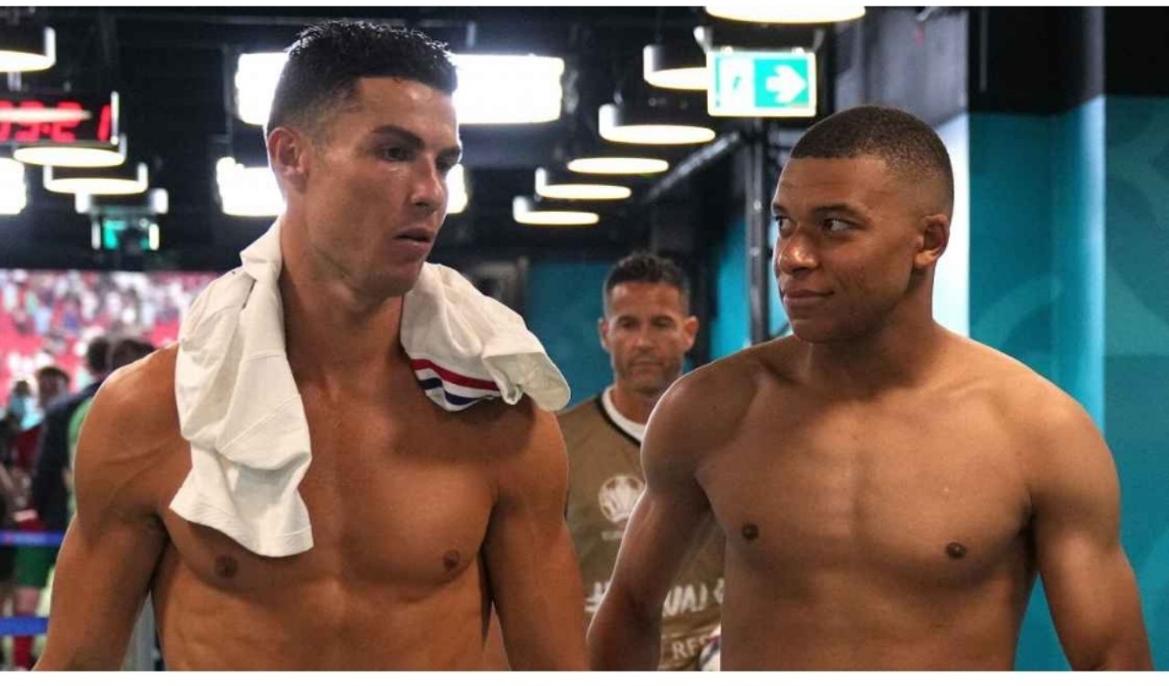 Cristiano Ronaldo dan Kylian Mbappe saat usai laga Portugal vs Prancis beberapa waktu lalu.