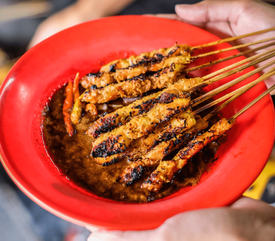 Sate Klopo Ondomohen Bu Asih.