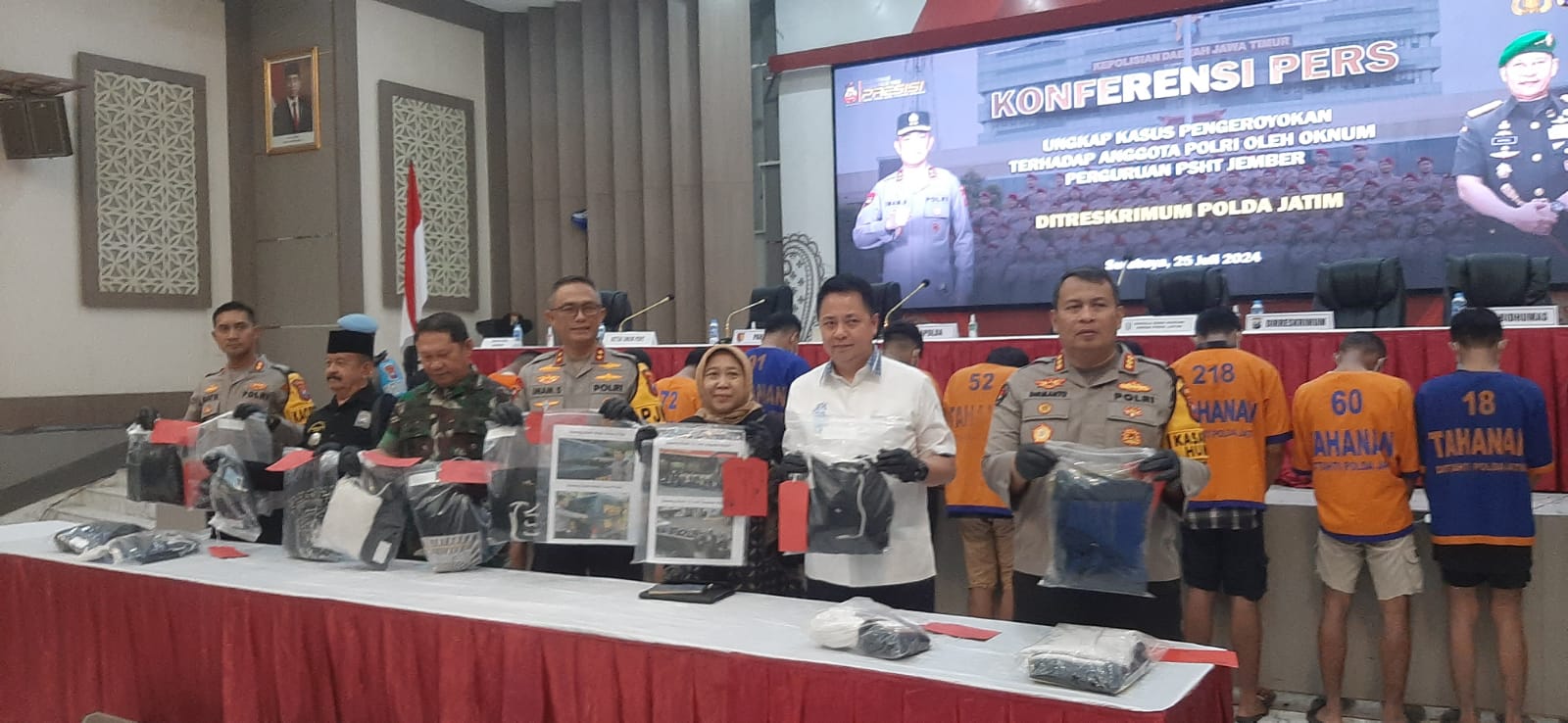 13 oknum pesilat jadi tersangka pengeroyokan polisi di Jember. (SURYANTO/RADAR SURABAYA)