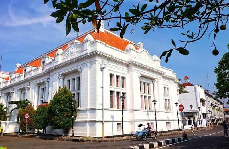 Gedung De Javasche Bank di Jalan Kasuari Surabaya.